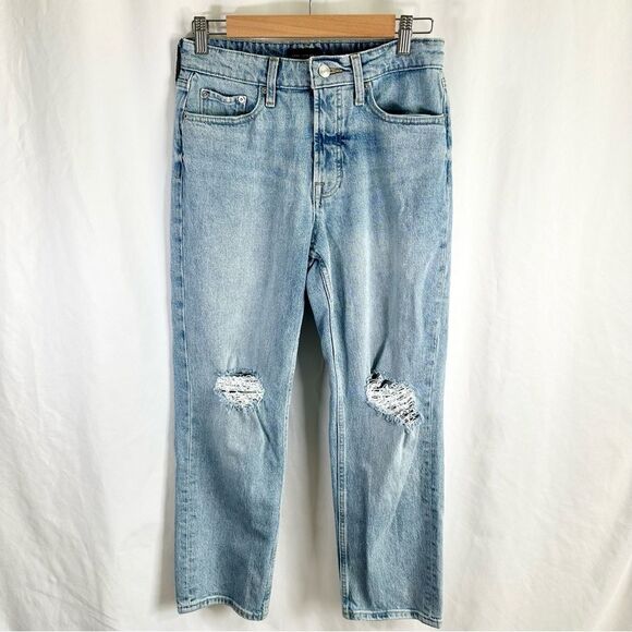 Free Assembly 90's Straight Light Wash Denim Jeans Distressed - Picture 1 of 11